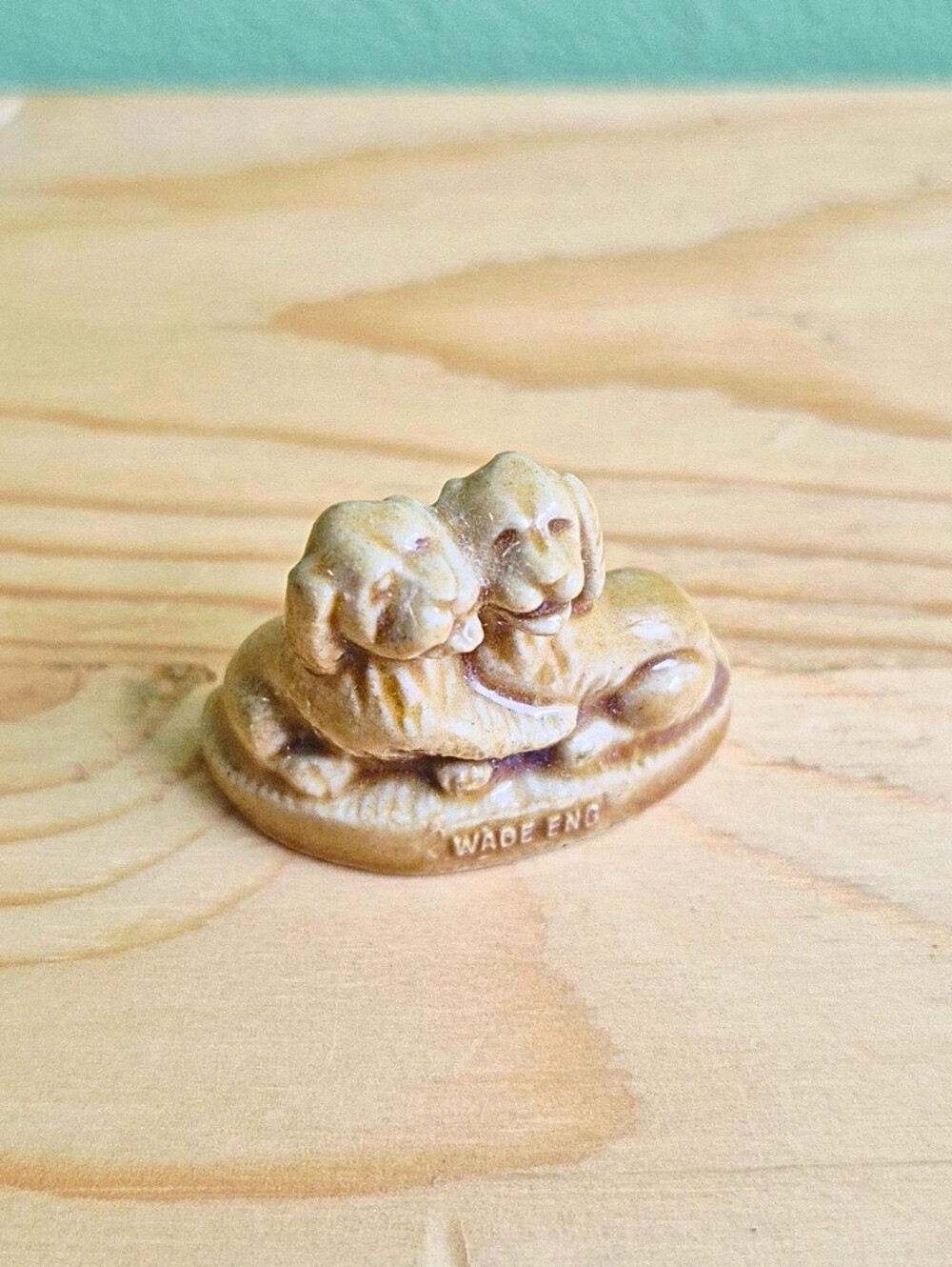 Vintage Wade of England Porcelain Figurine Two Puppies Cuddling Whimsies